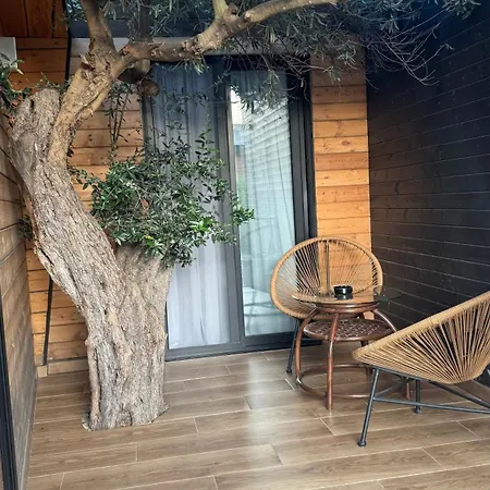 Blue Heaven Seaside Hotel