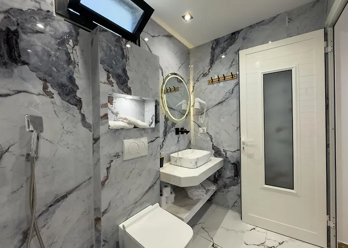 Blue Heaven Seaside Hotel