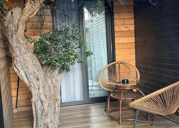 Blue Heaven Seaside Hotel